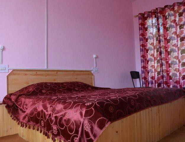 TG Stays Kandhaghat, Chail 4